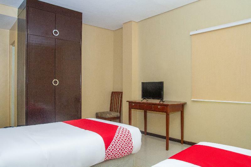 Oyo 133 Jazzy James Country Hotel 2 Davao Exterior photo